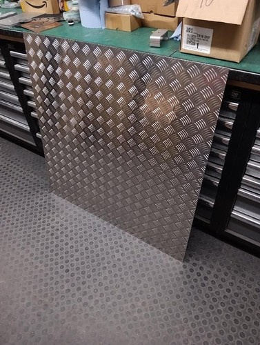 2mm aluminium chequer tread - 2mm,