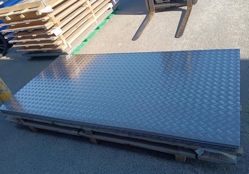 Aluminium chequer plate 2500mm - aluminium,