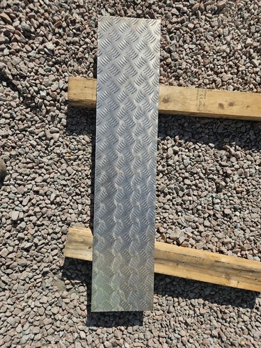 2mm aluminium chequer tread - chequer,