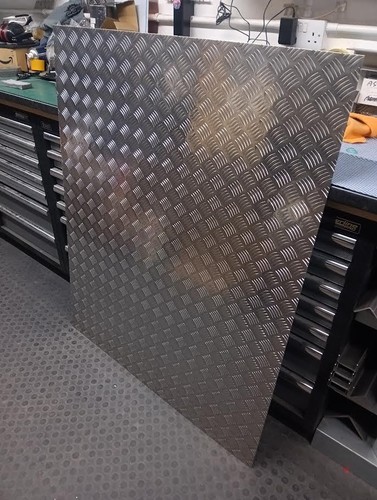 Aluminium bar tread plate - aluminium,