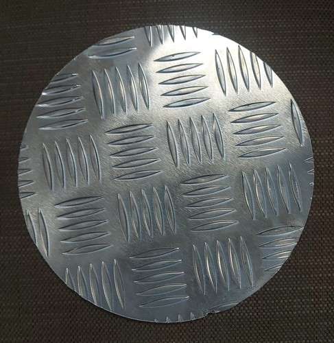 Aluminium disc chequer tread - aluminium,