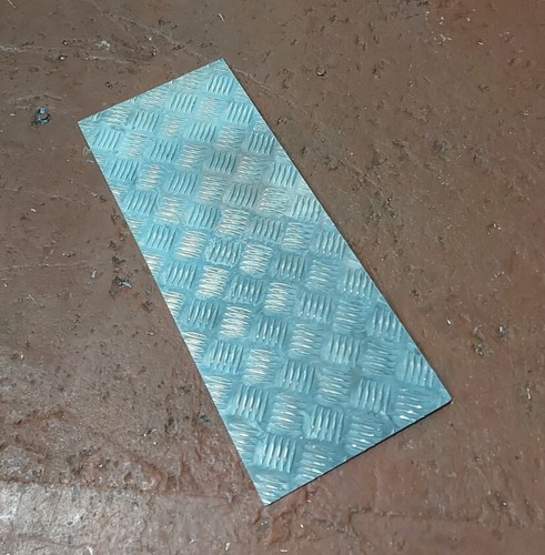 Aluminium chequer tread - tread, plate